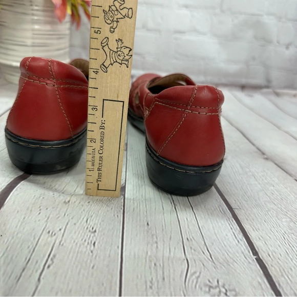 clarks evianna peal red leather flat loafer adjustable strap sz 9.5 - Picture 3 of 10